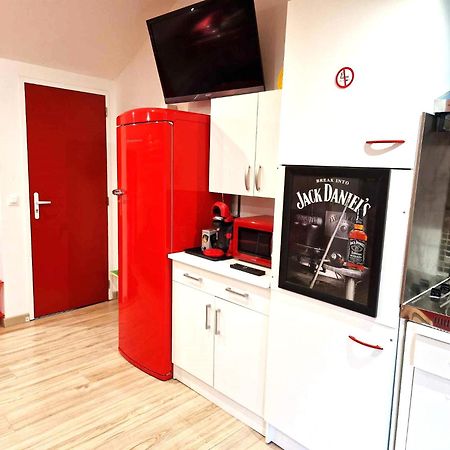 11 - Tres Joli 2 Pieces Tout Equipe Pour 1 A 5 Personnes, Vue Sur Parc Arbore, Parking Privatif Gratuit, Grand Fourgon Possible, Tout Le Linge De Maison Est Fourni Razac-sur-l'Isle Luaran gambar